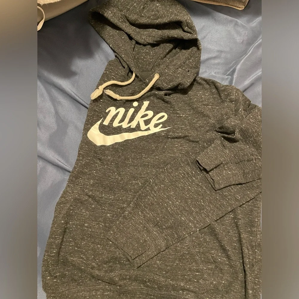 Nike Lightweight Hoodie